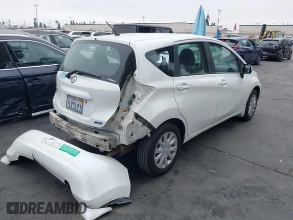 ✅ 2014 Nissan Note SV • VIN: 3N1CE2CP9EL437804 • Lot: 42974296. Listed on IAAI with 85,432 mi. Free auction sales archive from the USA and detailed vehicle history report at DreamBid. Image 4.