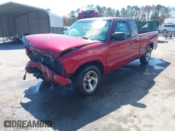 ✅ 2001 Chevrolet S-10 LS • VIN: 1GCCS19W518200654 • Лот: 41864024. Опубликован ранее на IAAI с пробегом Не указан. Бесплатный доступ к архиву аукционных продаж из США и подробный отчёт об истории автомобиля на DreamBid. Изображение 2.