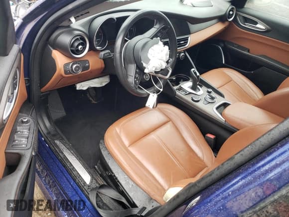 ✅ 2021 Alfa Romeo Giulia Ti Sport • VIN: ZARFAMBN0M7646049 • Lot: 45304455. Listed on Copart with Not provided. Free auction sales archive from the USA and detailed vehicle history report at DreamBid. Image 8.