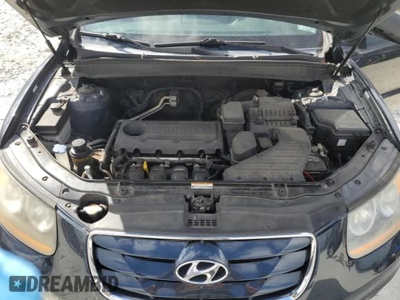 ✅ 2011 Hyundai Santa Fe GLS • VIN: 5XYZG3AB4BG080288 • Lot: 75167244. Listed on Copart with 176,944 mi. Free auction sales archive from the USA and detailed vehicle history report at DreamBid. Image 12.