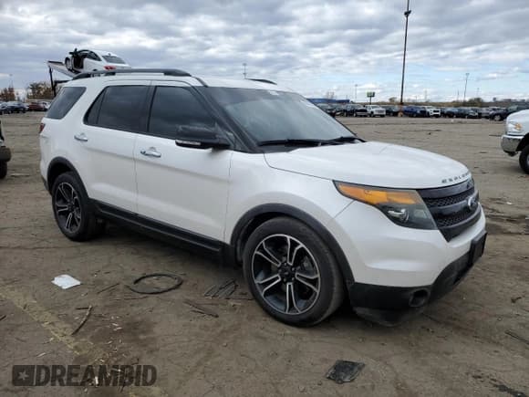 ✅ 2013 Ford Explorer Sport • VIN: 1FM5K8GTXDGC38767 • Lot: 90451805. Wystawiony na Copart z przebiegiem 166 948 mil. Bezpłatny archiwum sprzedaży aukcyjnych z USA i szczegółowy raport historii pojazdu na DreamBid. Zdjęcie 4.