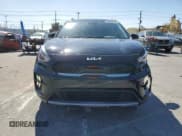 ✅ 2022 Kia Niro LXS • VIN: KNDCB3LC6N5548805 • Lot: 50840635. Wystawiony na Copart z przebiegiem 14 268 mil. Bezpłatny archiwum sprzedaży aukcyjnych z USA i szczegółowy raport historii pojazdu na DreamBid. Zdjęcie 5.