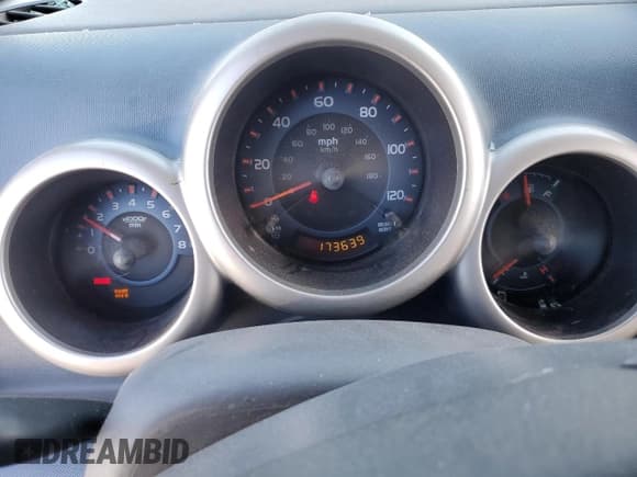 ✅ 2003 Honda Element EX • VIN: 5J6YH27533L023911 • Lot: 56593565. Listed on Copart with 173,639 mi. Free auction sales archive from the USA and detailed vehicle history report at DreamBid. Image 9.