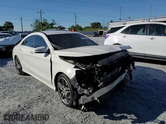 ✅ 2017 Mercedes-Benz CLA 250 • VIN: WDDSJ4EB5HN425175 • Lot: 90939035. Wystawiony na Copart z przebiegiem 110 695 mil. Bezpłatny archiwum sprzedaży aukcyjnych z USA i szczegółowy raport historii pojazdu na DreamBid. Zdjęcie 14.