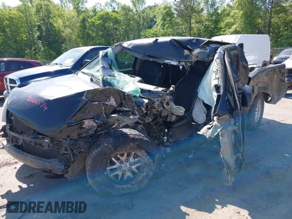 ✅ 2018 Nissan Frontier SV • VIN: 1N6AD0EV2JN722570 • Lot: 42006574. Listed on IAAI with Not provided. Free auction sales archive from the USA and detailed vehicle history report at DreamBid. Image 2.