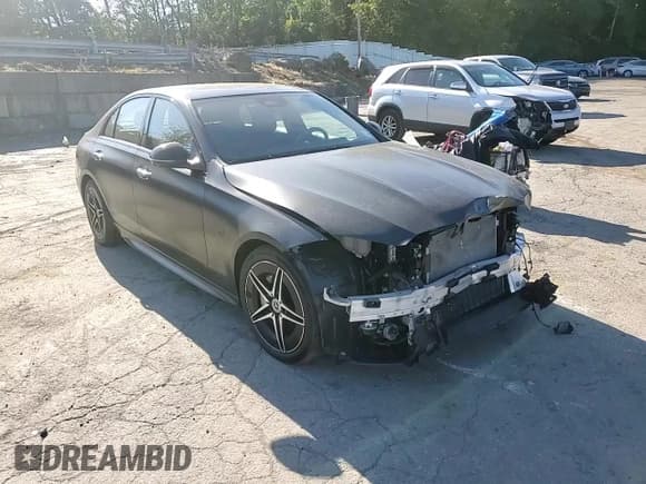 ✅ 2024 Mercedes-Benz C 300 • VIN: W1KAF4HB6RR165422 • Lot: 81996545. Listed on Copart with 35,648 mi. Free auction sales archive from the USA and detailed vehicle history report at DreamBid. Image 14.