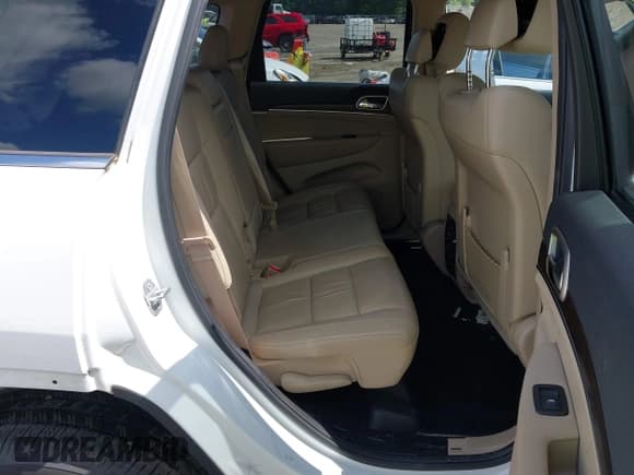 ✅ 2015 Jeep Grand Cherokee Limited • VIN: 1C4RJEBG5FC765465 • Лот: 42395588. Опубликован ранее на IAAI с пробегом 71 212 миль. Бесплатный доступ к архиву аукционных продаж из США и подробный отчёт об истории автомобиля на DreamBid. Изображение 8.