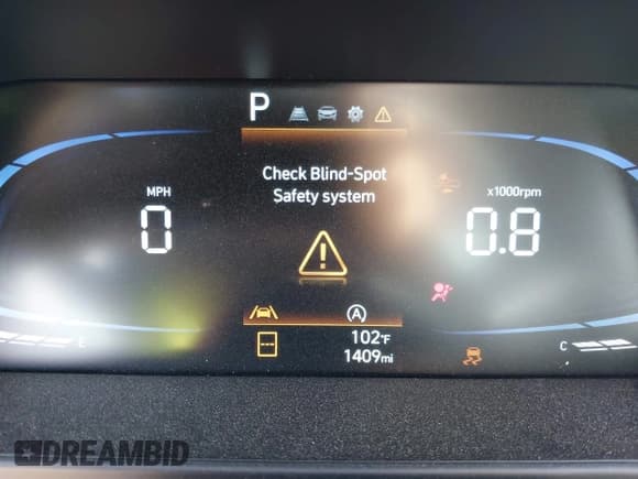 ✅ 2025 Hyundai Elantra SE • VIN: KMHLL4DG5SU916781 • Lot: 43511921. Listed on IAAI with 1,409 mi. Free auction sales archive from the USA and detailed vehicle history report at DreamBid. Image 15.