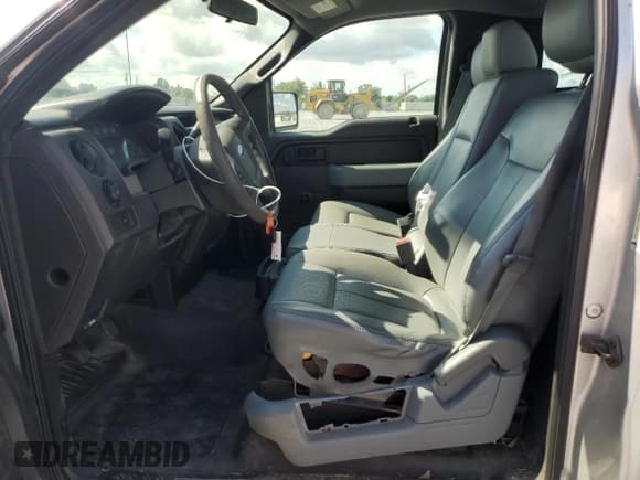 ✅ 2011 Ford F-150 XL • VIN: 1FTMF1CM4BFC45582 • Lot: 53263245. Listed on Copart with 145,250 mi. Free auction sales archive from the USA and detailed vehicle history report at DreamBid. Image 7.