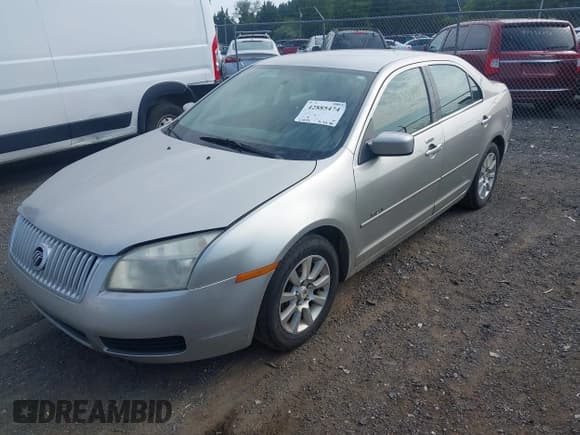 ✅ 2008 Mercury Milan • VIN: 3MEHM07Z78R618874 • Lot: 42885474. Listed on IAAI with 139,111 mi. Free auction sales archive from the USA and detailed vehicle history report at DreamBid. Image 2.