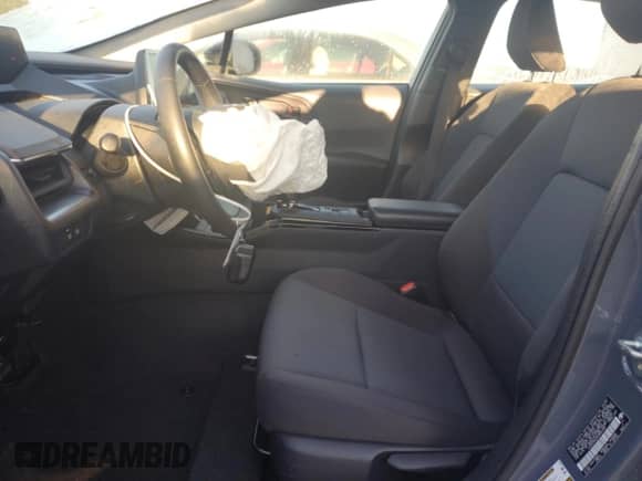 2025 Toyota Prius LE с VIN JTDACAAUXS3057231, выставлен на аукционе Copart как лот 70268475 с пробегом 4 902 миль миль и Списание • Salvage title. История ставок и продаж доступна на DreamBid. Изображение 7.