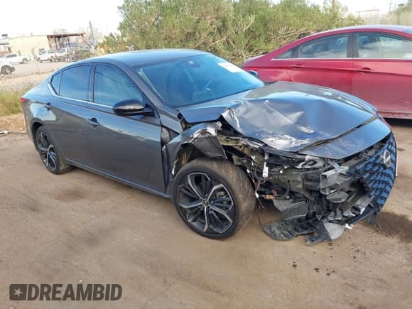 ✅ 2024 Nissan Altima SR • VIN: 1N4BL4CV4RN433194 • Lot: 43693441. Listed on IAAI with 21,754 mi. Free auction sales archive from the USA and detailed vehicle history report at DreamBid. Image 1.