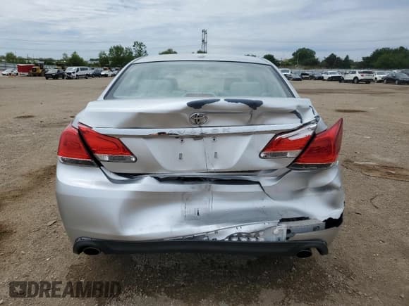 ✅ 2012 Toyota Avalon • VIN: 4T1BK3DB1CU443704 • Lot: 58272825. Listed on Copart with 127,981 mi. Free auction sales archive from the USA and detailed vehicle history report at DreamBid. Image 6.