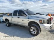 ✅ 2006 Dodge 2500 Laramie • VIN: 1D7KS28C56J176113 • Лот: 76498984. Опубликован ранее на Copart с пробегом 274 014 миль. Бесплатный доступ к архиву аукционных продаж из США и подробный отчёт об истории автомобиля на DreamBid. Изображение 4.