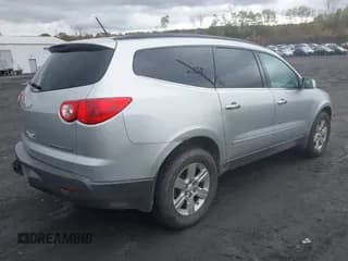 ✅ 2012 Chevrolet Traverse 2LT • VIN: 1GNKVJED6CJ288558 • Lot: 43576858. Wystawiony na IAAI z przebiegiem 144 513 mil. Bezpłatny archiwum sprzedaży aukcyjnych z USA i szczegółowy raport historii pojazdu na DreamBid. Zdjęcie 4.