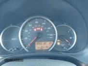 ✅ 2013 Toyota Yaris LE • VIN: JTDKTUD32DD563433 • Lot: 43745320. Wystawiony na IAAI z przebiegiem 165 136 mil. Bezpłatny archiwum sprzedaży aukcyjnych z USA i szczegółowy raport historii pojazdu na DreamBid. Zdjęcie 7.