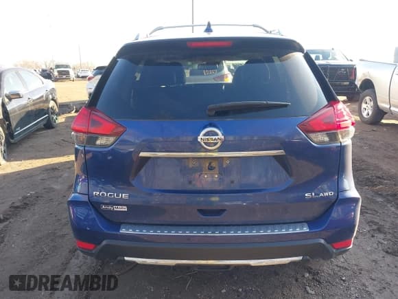 ✅ 2017 Nissan Rogue SL • VIN: JN8AT2MV0HW284837 • Lot: 41137097. Listed on IAAI with 178,763 mi. Free auction sales archive from the USA and detailed vehicle history report at DreamBid. Image 16.