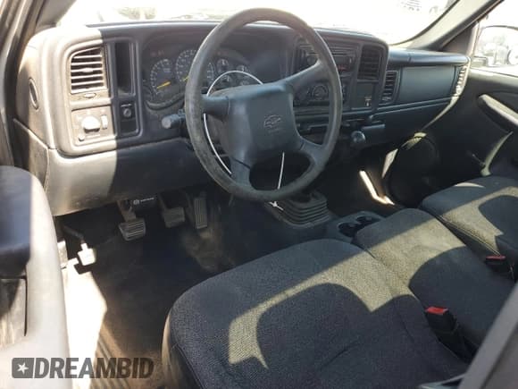 ✅ 1999 Chevrolet Silverado 1500 • VIN: 1GCEC14W8XZ103349 • Лот: 64741595. Опубликован ранее на Copart с пробегом 202 560 миль. Бесплатный доступ к архиву аукционных продаж из США и подробный отчёт об истории автомобиля на DreamBid. Изображение 8.