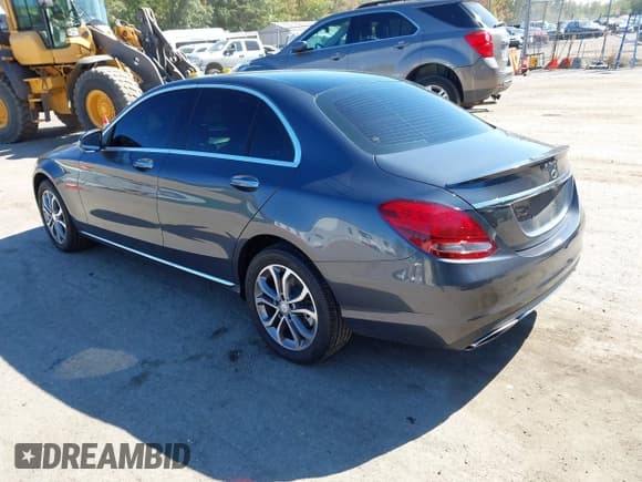 ✅ 2016 Mercedes-Benz C 300 • VIN: 55SWF4KB0GU137674 • Lot: 43413634. Listed on IAAI with 189,737 mi. Free auction sales archive from the USA and detailed vehicle history report at DreamBid. Image 3.