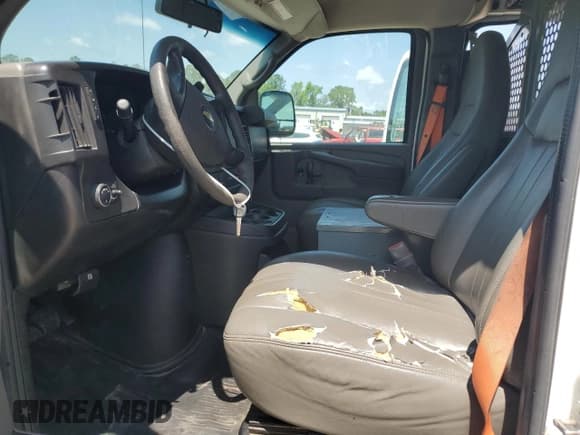 ✅ 2014 Chevrolet Express Cargo • VIN: 1GCWGFCA6E1159071 • Lot: 57384325. Listed on Copart with 203,891 mi. Free auction sales archive from the USA and detailed vehicle history report at DreamBid. Image 7.