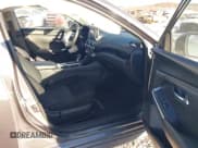 ✅ 2025 Nissan Sentra SR • VIN: 3N1AB8DV0SY311748 • Lot: 43880317. Listed on IAAI with 21,613 mi. Free auction sales archive from the USA and detailed vehicle history report at DreamBid. Image 5.