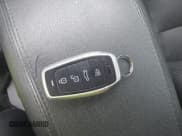 ✅ 2016 Kia Cadenza Premium • VIN: KNALN4D75G5215686 • Lot: 43364025. Wystawiony na IAAI z przebiegiem 103 914 mil. Bezpłatny archiwum sprzedaży aukcyjnych z USA i szczegółowy raport historii pojazdu na DreamBid. Zdjęcie 11.