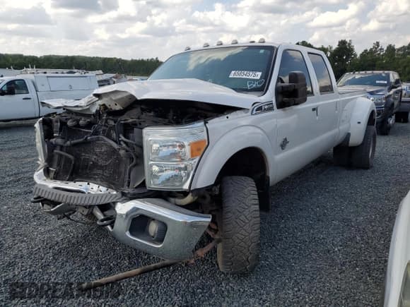 ✅ 2011 Ford F-350 XL • VIN: 1FT8W3DT1BEC38954 • Лот: 65854575. Опубликован ранее на Copart с пробегом 210 616 миль. Бесплатный доступ к архиву аукционных продаж из США и подробный отчёт об истории автомобиля на DreamBid. Изображение 1.