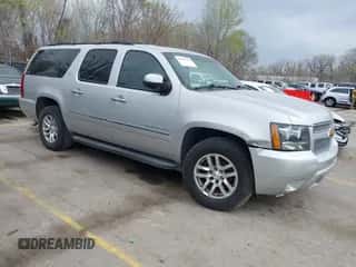2011 Chevrolet Suburban LTZ z VIN 1GNSKKE35BR290484, wystawiony jako IAAI lot #41897265 z przebiegiem 223 739 mil mil oraz . Historia ofert i sprzedaży dostępna na DreamBid. Obrazek 1.