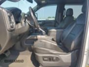 ✅ 2020 Chevrolet Silverado 2500HD High Country • VIN: 1GC4YREY9LF248097 • Лот: 59360225. Опубликован ранее на Copart с пробегом 92 913 миль. Бесплатный доступ к архиву аукционных продаж из США и подробный отчёт об истории автомобиля на DreamBid. Изображение 7.