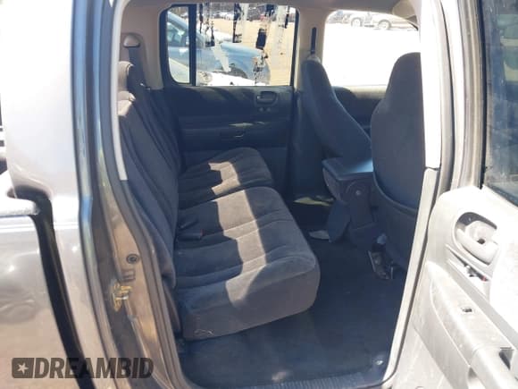 ✅ 2002 Dodge Dakota SLT • VIN: 1B7HG48NX2S623588 • Lot: 41793068. Wystawiony na IAAI z przebiegiem 213 159 mil. Bezpłatny archiwum sprzedaży aukcyjnych z USA i szczegółowy raport historii pojazdu na DreamBid. Zdjęcie 8.