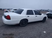 ✅ 2010 Ford Police Interceptor • VIN: 2FABP7BV4AX121449 • Лот: 93484565. Опубликован ранее на Copart с пробегом 154 166 миль. Бесплатный доступ к архиву аукционных продаж из США и подробный отчёт об истории автомобиля на DreamBid. Изображение 3.