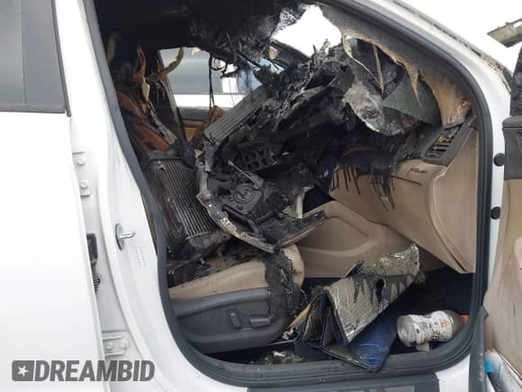 2016 Hyundai Tucson Eco with VIN KM8J33A26GU077709, listed as a IAAI auction lot 42732978 with Not provided miles and . Bid and sale history available at DreamBid. Image 5.