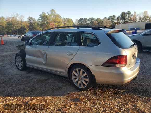 ✅ 2014 Volkswagen Jetta TDI w/Sunroof • VIN: 3VWPL7AJ6EM601663 • Lot: 91103145. Wystawiony na Copart z przebiegiem 78 561 mil. Bezpłatny archiwum sprzedaży aukcyjnych z USA i szczegółowy raport historii pojazdu na DreamBid. Zdjęcie 2.