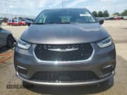 ✅ 2023 Chrysler Pacifica Touring L • VIN: 2C4RC1BGXPR612723 • Лот: 63251905. Опубликован ранее на Copart с пробегом 48 221 миль. Бесплатный доступ к архиву аукционных продаж из США и подробный отчёт об истории автомобиля на DreamBid. Изображение 5.
