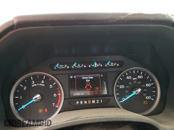 ✅ 2020 Ford F-250 XL • VIN: 1FTBF2A68LEC33248 • Lot: 57964905. Wystawiony na Copart z przebiegiem 37 398 mil. Bezpłatny archiwum sprzedaży aukcyjnych z USA i szczegółowy raport historii pojazdu na DreamBid. Zdjęcie 9.