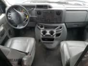 ✅ 2010 Ford Econoline Cargo Commercial • VIN: 1FTNE1EW2ADA56736 • Lot: 82539414. Wystawiony na Copart z przebiegiem 116 603 mil. Bezpłatny archiwum sprzedaży aukcyjnych z USA i szczegółowy raport historii pojazdu na DreamBid. Zdjęcie 8.