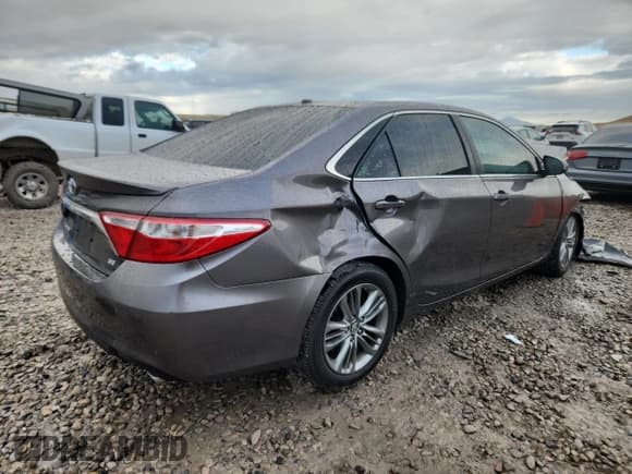 ✅ 2015 Toyota Camry XSE • VIN: 4T1BF1FK9FU063116 • Lot: 90041705. Wystawiony na Copart z przebiegiem 95 288 mil. Bezpłatny archiwum sprzedaży aukcyjnych z USA i szczegółowy raport historii pojazdu na DreamBid. Zdjęcie 3.