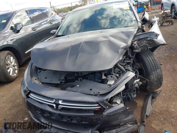 ✅ 2015 Dodge Dart SXT • VIN: 1C3CDFBB8FD104907 • Lot: 43485572. Wystawiony na IAAI z przebiegiem 121 445 mil. Bezpłatny archiwum sprzedaży aukcyjnych z USA i szczegółowy raport historii pojazdu na DreamBid. Zdjęcie 13.