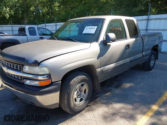 ✅ 2000 Chevrolet Silverado 1500 LS • VIN: 2GCEK19V2Y1186595 • Lot: 42780868. Wystawiony na IAAI z przebiegiem 220 024 mil mil. Skorzystaj z bezpłatnego archiwum sprzedaży aukcyjnych z USA i zobacz szczegółowy raport historii pojazdu na DreamBid. Zdjęcie 2.