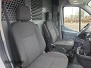 ✅ 2018 Ford Transit • VIN: 1FTBW2CM5JKA75168 • Лот: 52987495. Опубликован ранее на Copart с пробегом 216 104 миль. Бесплатный доступ к архиву аукционных продаж из США и подробный отчёт об истории автомобиля на DreamBid. Изображение 6.