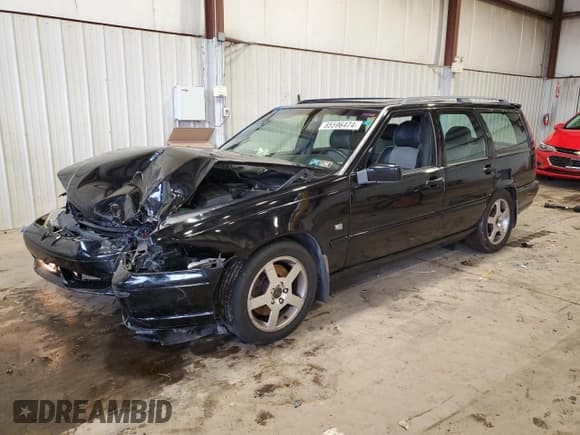 ✅ 2000 Volvo V70 • VIN: YV1LV60D2Y2671667 • Lot: 85596474. Wystawiony na Copart z przebiegiem 179 047 mil. Bezpłatny archiwum sprzedaży aukcyjnych z USA i szczegółowy raport historii pojazdu na DreamBid. Zdjęcie 1.