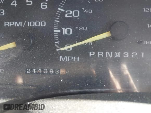 ✅ 1998 Chevrolet Silverado 1500 • VIN: 2GCEC19R3W1206821 • Lot: 43726996. Wystawiony na IAAI z przebiegiem 211 393 mil. Bezpłatny archiwum sprzedaży aukcyjnych z USA i szczegółowy raport historii pojazdu na DreamBid. Zdjęcie 12.