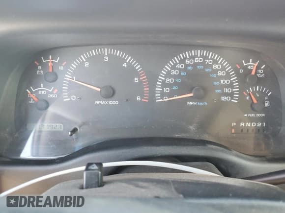 ✅ 1998 Dodge Dakota SLT • VIN: 1B7GG22Y6WS584989 • Lot: 77398674. Wystawiony na Copart z przebiegiem 171 923 mil. Bezpłatny archiwum sprzedaży aukcyjnych z USA i szczegółowy raport historii pojazdu na DreamBid. Zdjęcie 9.