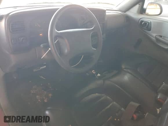 ✅ 1998 Dodge Dakota SLT • VIN: 1B7GL26X4WS614987 • Лот: 69105064. Размещён на Copart с пробегом 101 109 миль миль. Получите бесплатный доступ к архиву аукционных продаж из США и посмотрите подробный отчёт об истории автомобиля на DreamBid. Изображение 8.