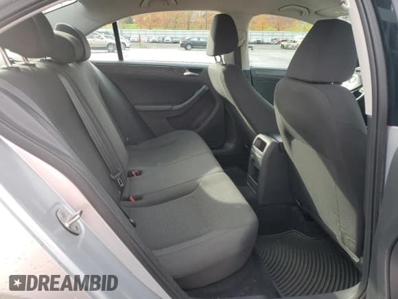 ✅ 2015 Volkswagen Jetta S • VIN: 3VW2K7AJ8FM280434 • Лот: 90447455. Опубликован ранее на Copart с пробегом 95 700 миль. Бесплатный доступ к архиву аукционных продаж из США и подробный отчёт об истории автомобиля на DreamBid. Изображение 10.