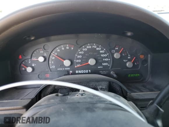 ✅ 2003 Ford Explorer • VIN: 1FMDU62K93ZA54366 • Lot: 91491745. Listed on Copart with 230,494 mi. Free auction sales archive from the USA and detailed vehicle history report at DreamBid. Image 9.