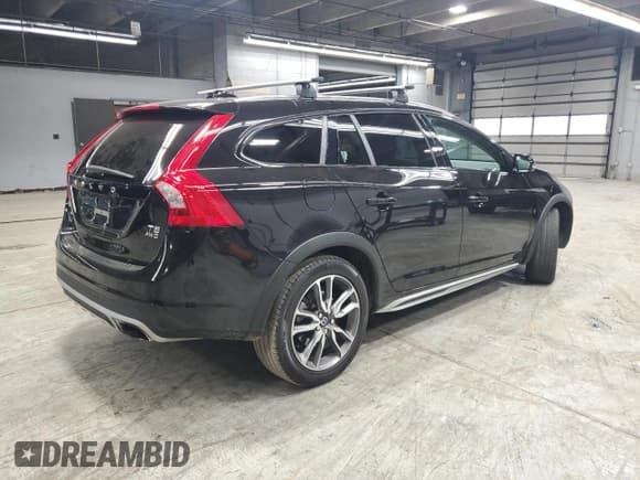 ✅ 2016 Volvo V60 T5 Platinum • VIN: YV4612HM3G1013644 • Lot: 93874325. Listed on Copart with 86,567 mi. Free auction sales archive from the USA and detailed vehicle history report at DreamBid. Image 3.