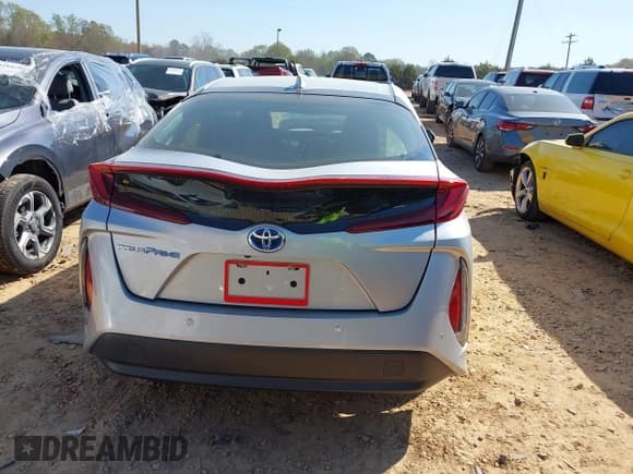 ✅ 2017 Toyota Prius Plus • VIN: JTDKARFP2H3049144 • Лот: 41908194. Опубликован ранее на IAAI с пробегом 66 288 миль. Бесплатный доступ к архиву аукционных продаж из США и подробный отчёт об истории автомобиля на DreamBid. Изображение 16.