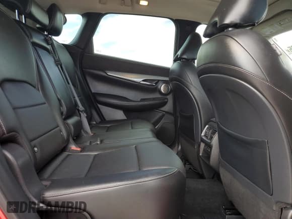 ✅ 2022 Infiniti QX50 Sensory • VIN: 3PCAJ5EA0NF119160 • Лот: 86829735. Опубликован ранее на Copart с пробегом 27 804 миль. Бесплатный доступ к архиву аукционных продаж из США и подробный отчёт об истории автомобиля на DreamBid. Изображение 11.