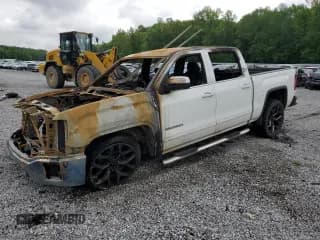 ✅ 2015 GMC Sierra 1500 SLE • VIN: 3GTU2UEC1FG193320 • Лот: 56680975. Опубликован ранее на Copart с пробегом Не указан. Бесплатный доступ к архиву аукционных продаж из США и подробный отчёт об истории автомобиля на DreamBid. Изображение 1.